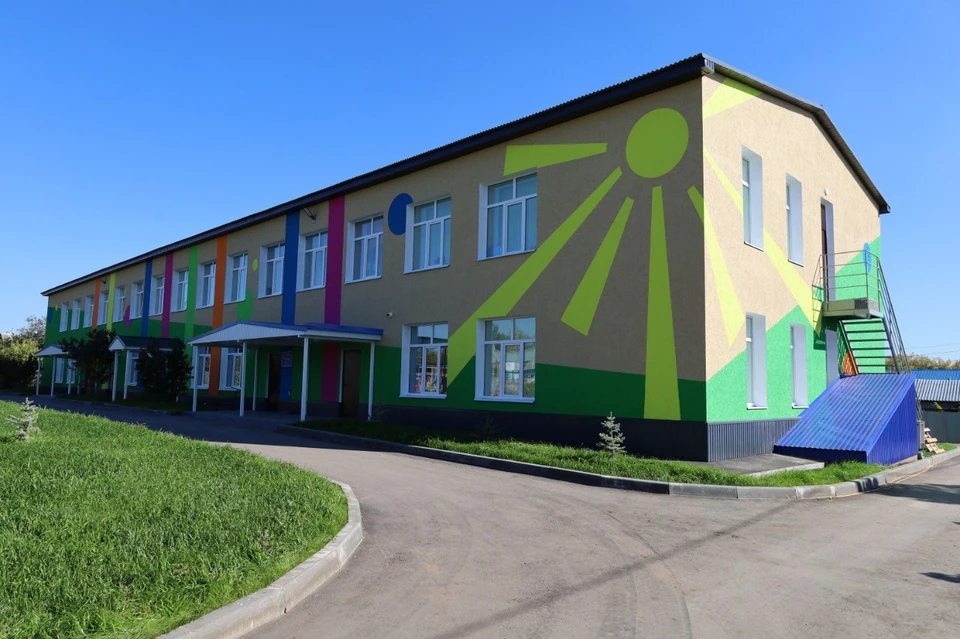 В селе Богатое сделали капитальный ремонт детского сада, Дома молодежных организаций и построили водопровод. Фото: министерство сельского хозяйства и продовольствия региона