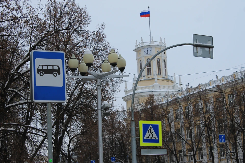 В Кемерове произошел пожар в здании Главпочтамта.