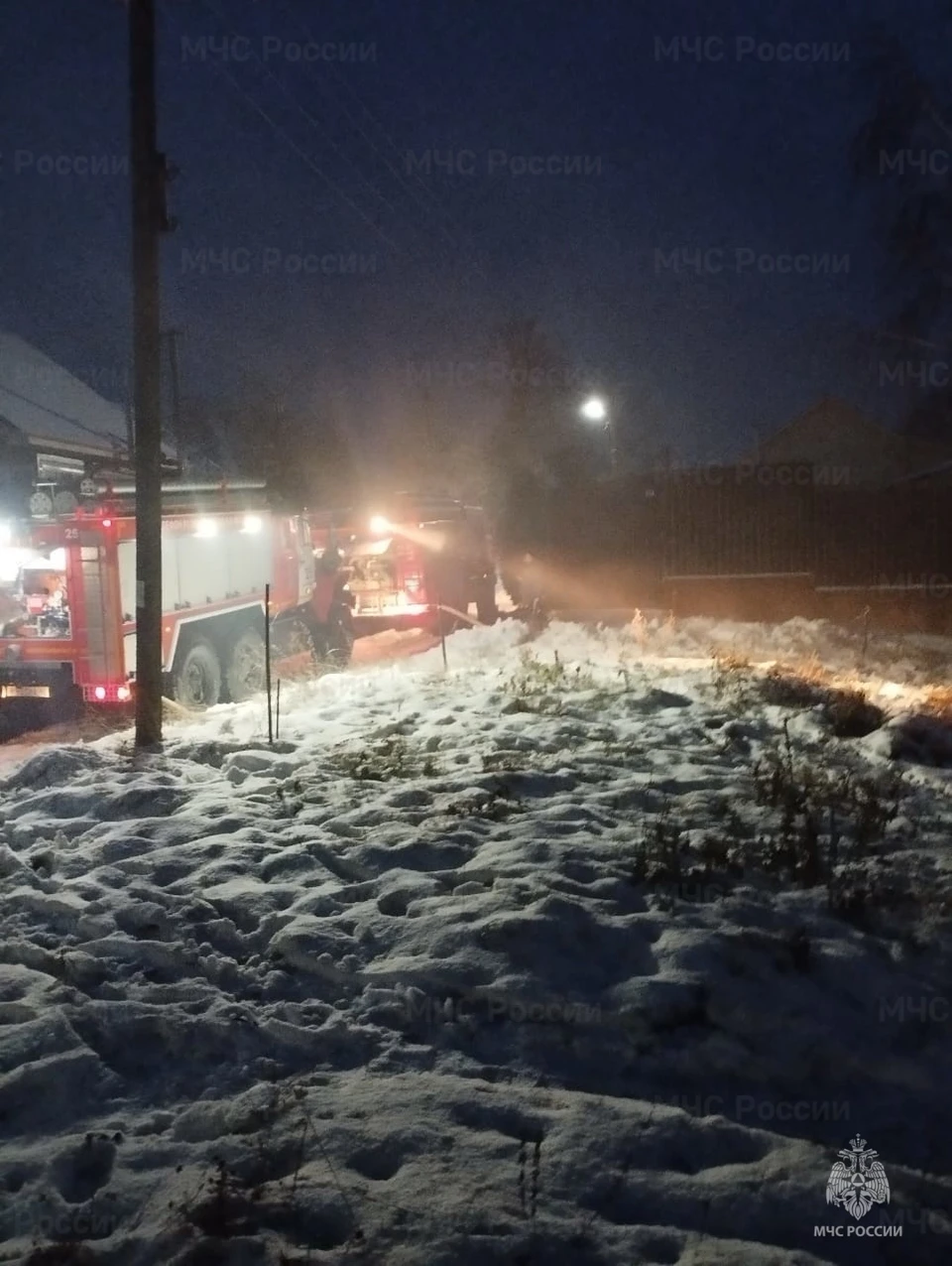 Огонь уничтожил жилой дом в Калужской области - KP.RU