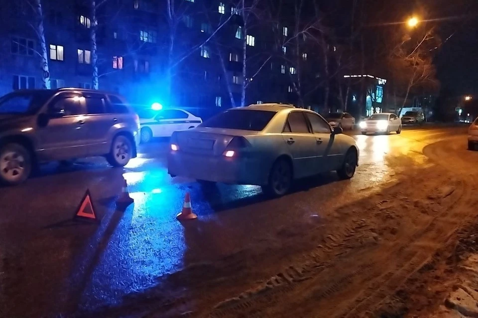 ДТП случилось вечером 30 ноября. Фото: Госавтоинспекция по Новосибирску.