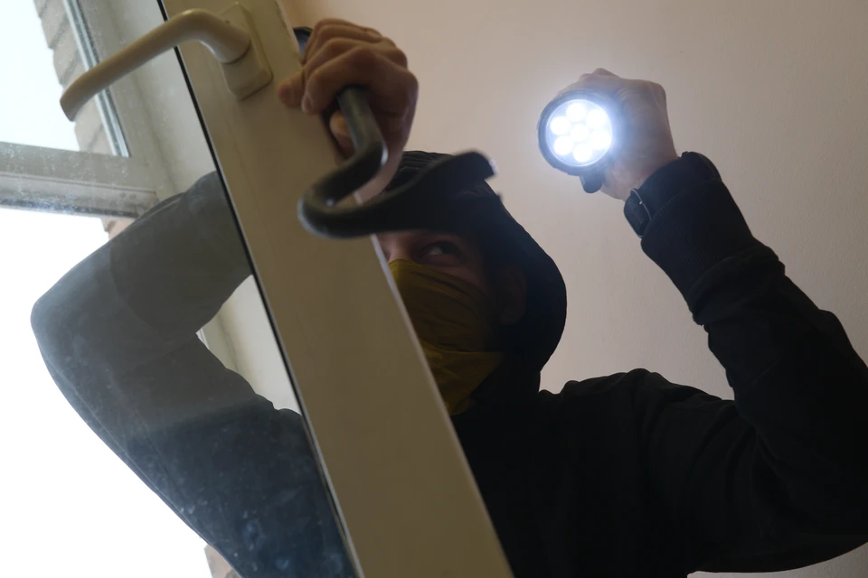 Вору не понадобились инструменты