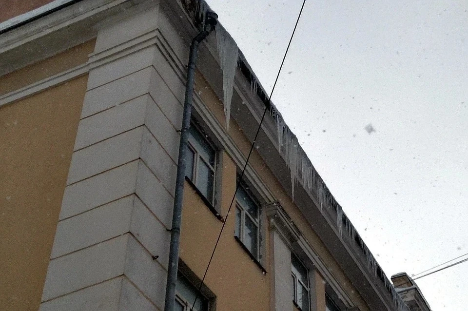 Зимой в Кировской области продолжат ремонтировать скатные крыши