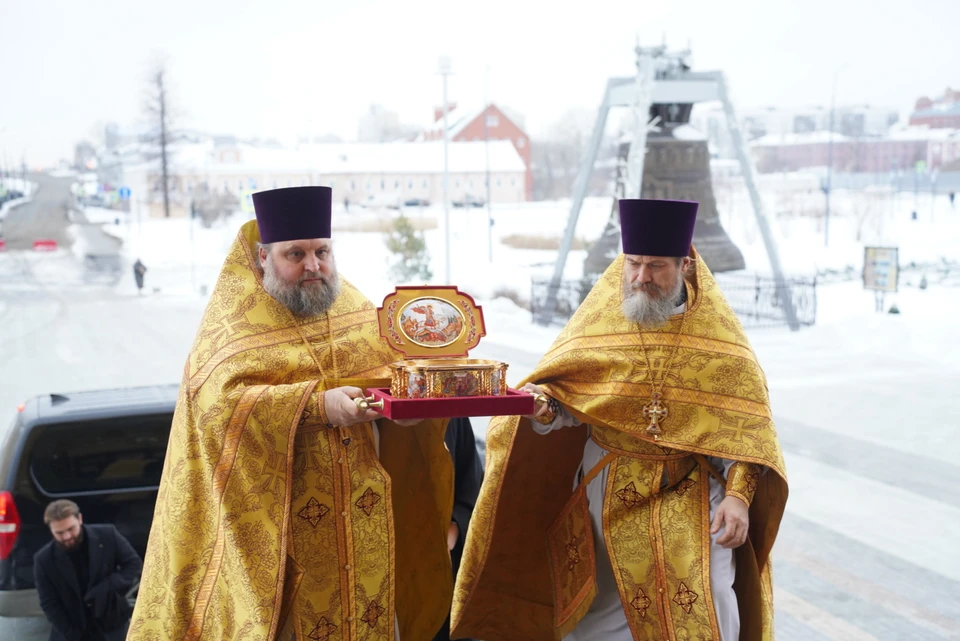 Ковчег с частицей мощей Георгия Победоносца прибыл в Нижний Новгород. Фото: Александра Чурбанова, сайт Нижегородской митрополии.