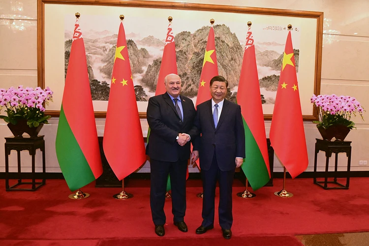 Александр Лукашенко - Си Цзиньпину: «Мир должен сказать спасибо Китаю, что полтора миллиарда людей живут спокойно»