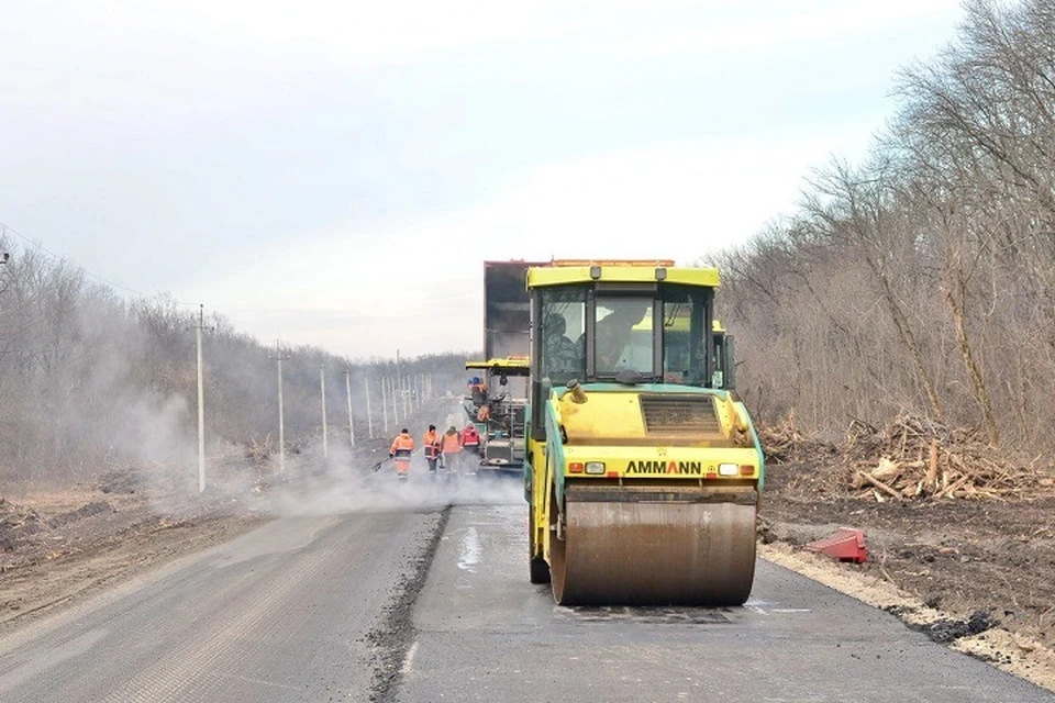 В Ясиноватой восстановят более 60 тысяч квадратных метров дорог в 2024 году. Фото: Минтранс ДНР