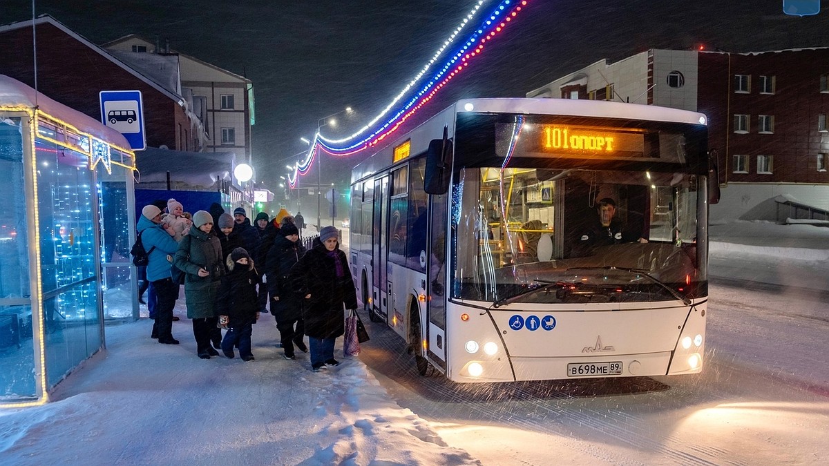 На время холодов в Пуровском районе изменили расписание автобуса Тарко-Сале  - Пуровск - KP.RU