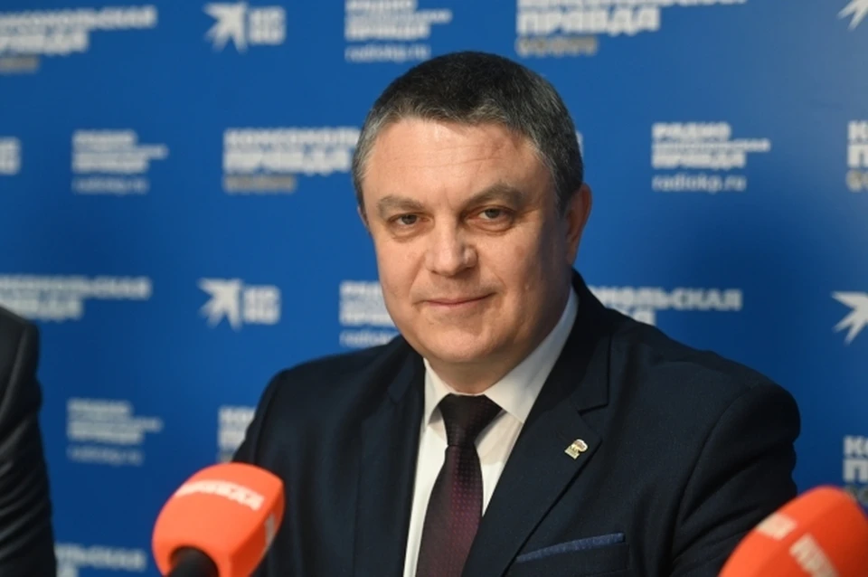 Пасечник поздравил жителей республики с Днем героев Отечества