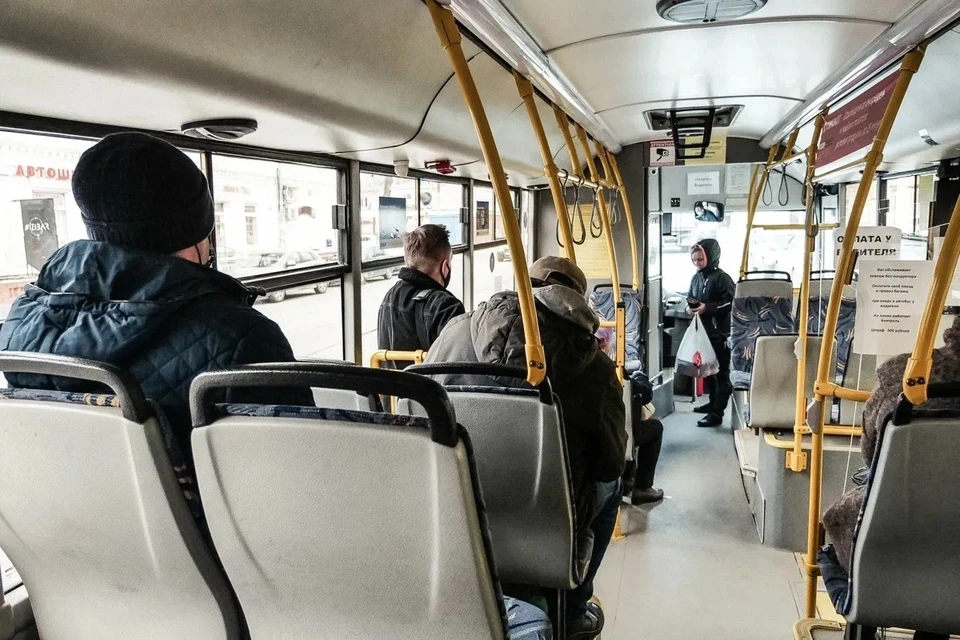 Одна из проблем маршрута – автобусы ходят не регулярно.