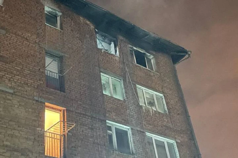 Родители с 9-летним ребенком погибли во время пожара в Иркутске