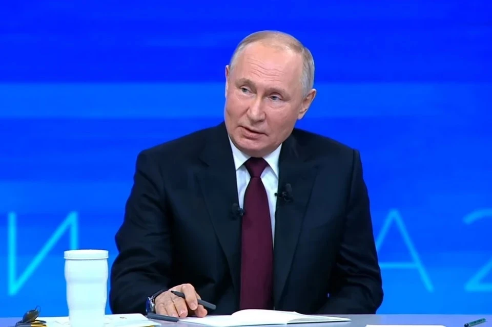 Владимир Путин ответил на вопрос из Новгорода. Фото: Прямая линия президента