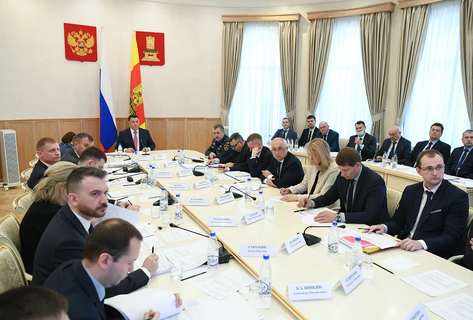 На заседании комиссии.