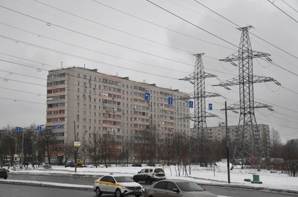 Более 110 тысяч абонентов в ЛНР остались без электричества из-за ухудшения погоды