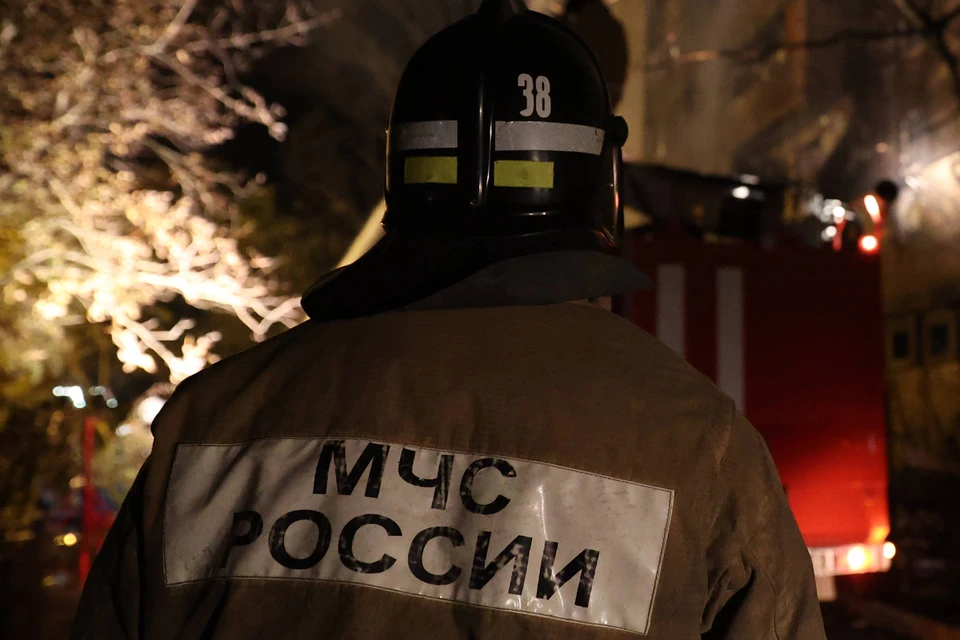 Огонь распространился на площади 12 квадратных метров.