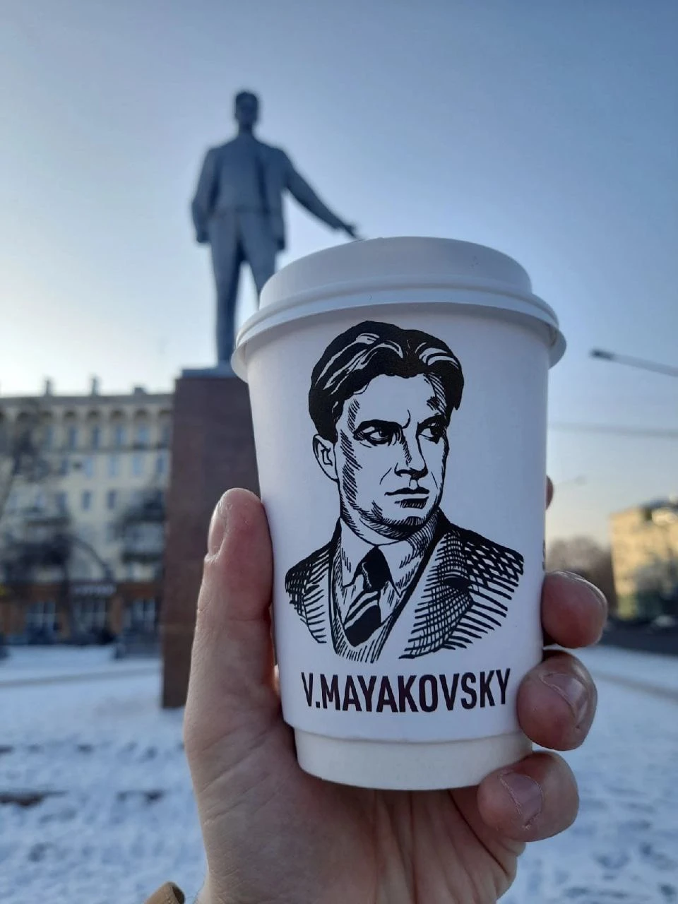 На Украине демонтируют памятники великих поэтов