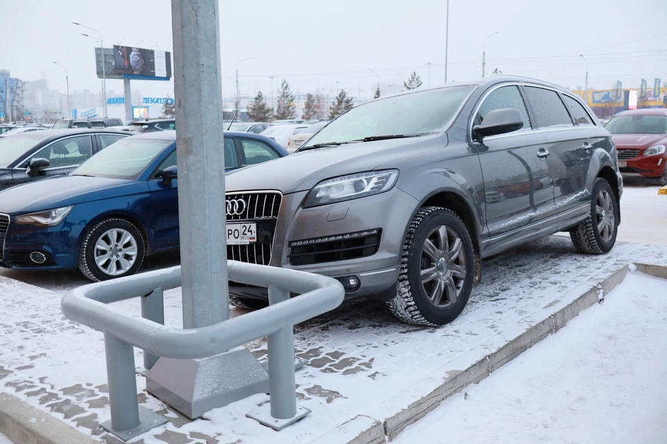 В Красноярске на несколько дней запретят парковку у Дворца спорта имени Ярыгина