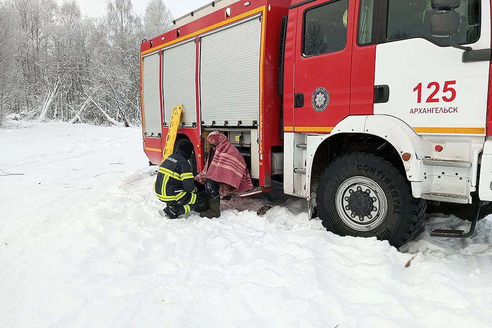В Приморском районе Архангельской области спасли пожилого рыбака. Фото: Служба Спасения им. И.А. Поливаного / vk.com/aocc29