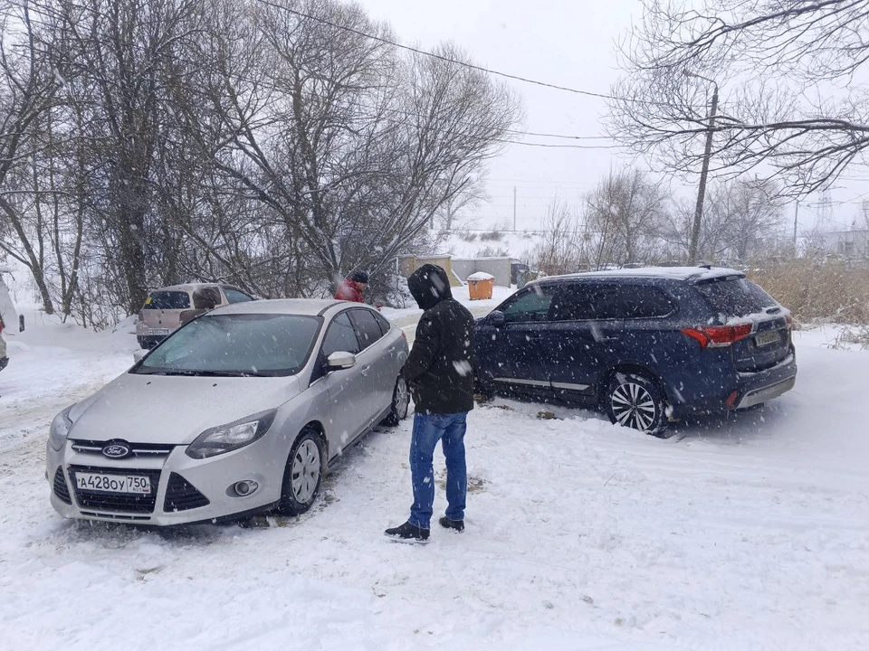 Врезался в стоящего на обочине: ДТП на улице Курской в Туле