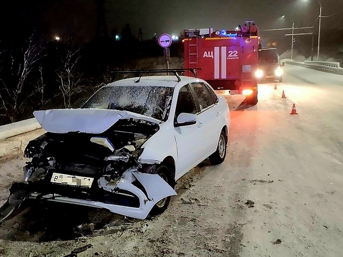 В ДТП в Кольском районе пострадали два человека - KP.RU