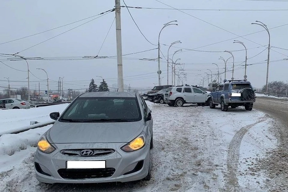 Автовладельцев просят быть осторожными и внимательными на дорогах. Фото: отдел пропаганды УГИБДД России по Ростовской области