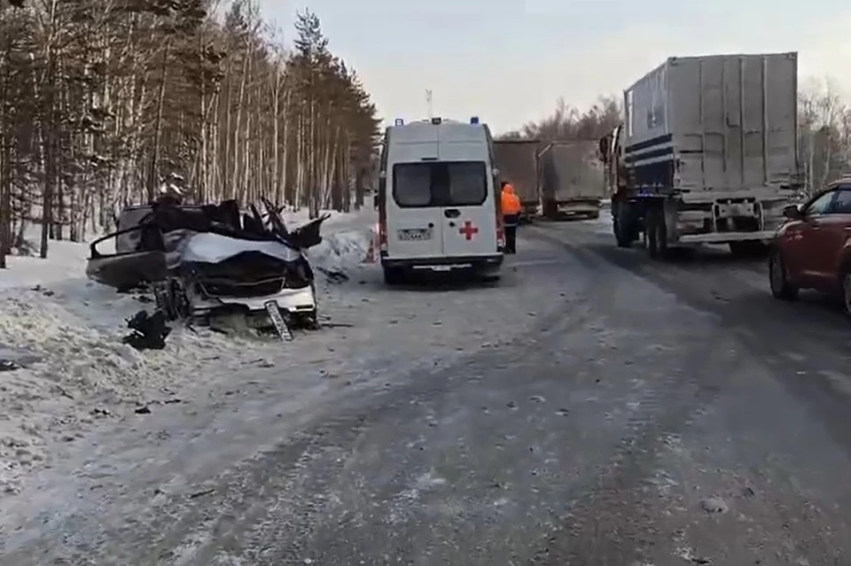 Монумент победителям в челябинске. Памятник ленину на тверской площади. Революции, г. События города челябинска. События города челябинска.