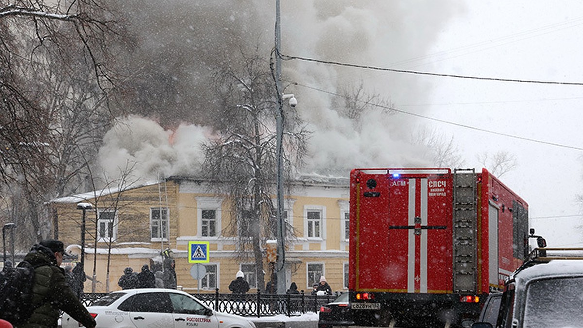 Пожар на Звездинке в Нижнем Новгороде 16 января 2024: фото, видео,  последствия - KP.RU