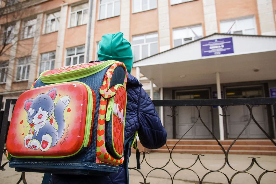 В Ульяновске подрядчик сорвал сроки установки ограждения вокруг гимназии №1