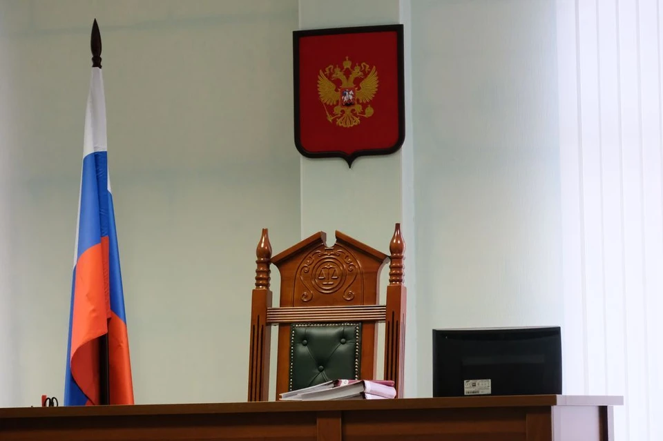 Под Новосибирском мужчина избил знакомых из-за 2,5 тысячи рублей.