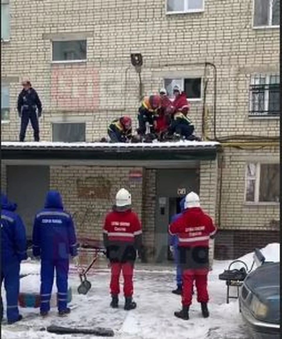 Фото: В Саратове женщину госпитализировали после падения с 9-ого этажа