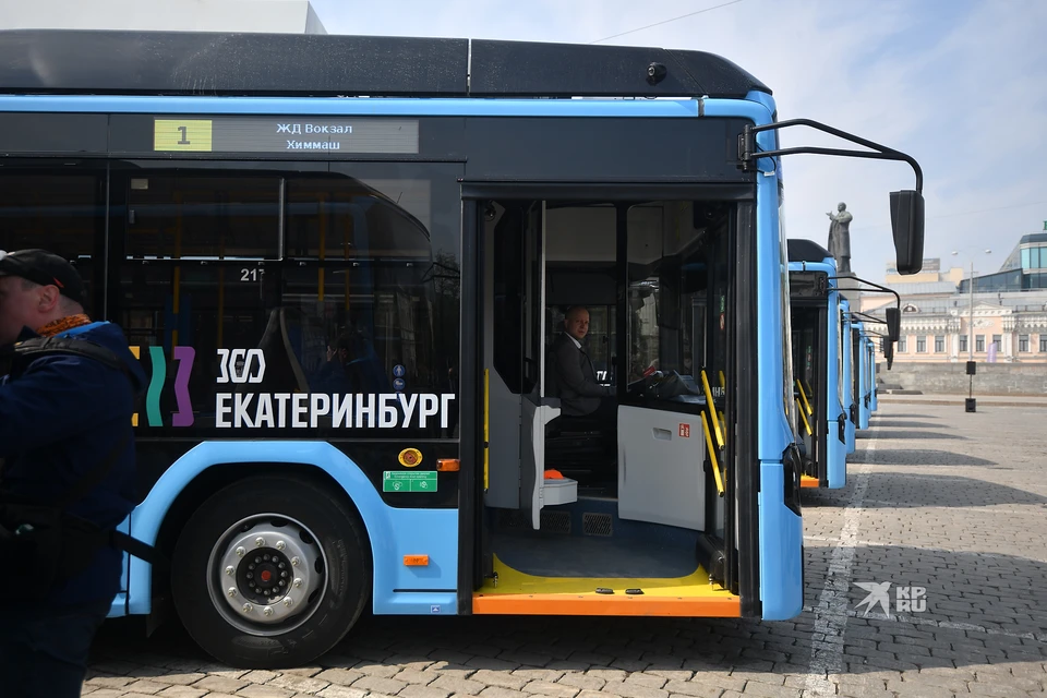 Новым машинам предстоит проехать минимум 50 километров до того, как выйти в работу