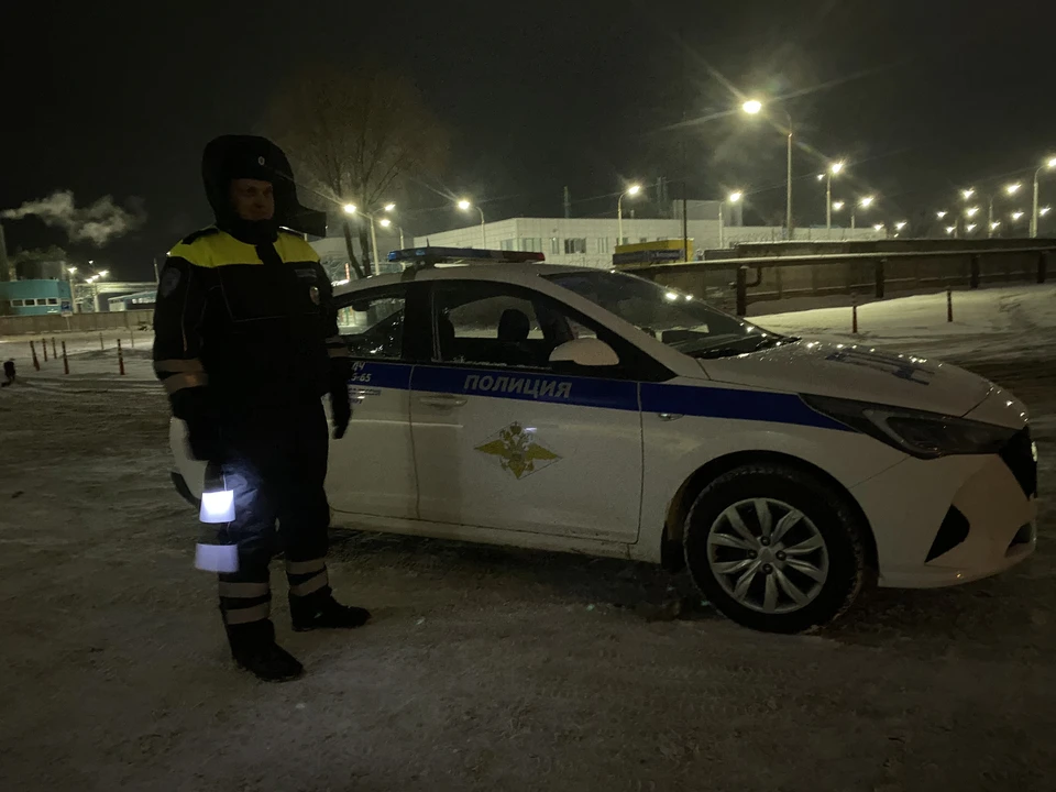 сотрудник гибдд. сотрудник гаи. гаи для детей. огибдд фото. сотрудник гибдд.