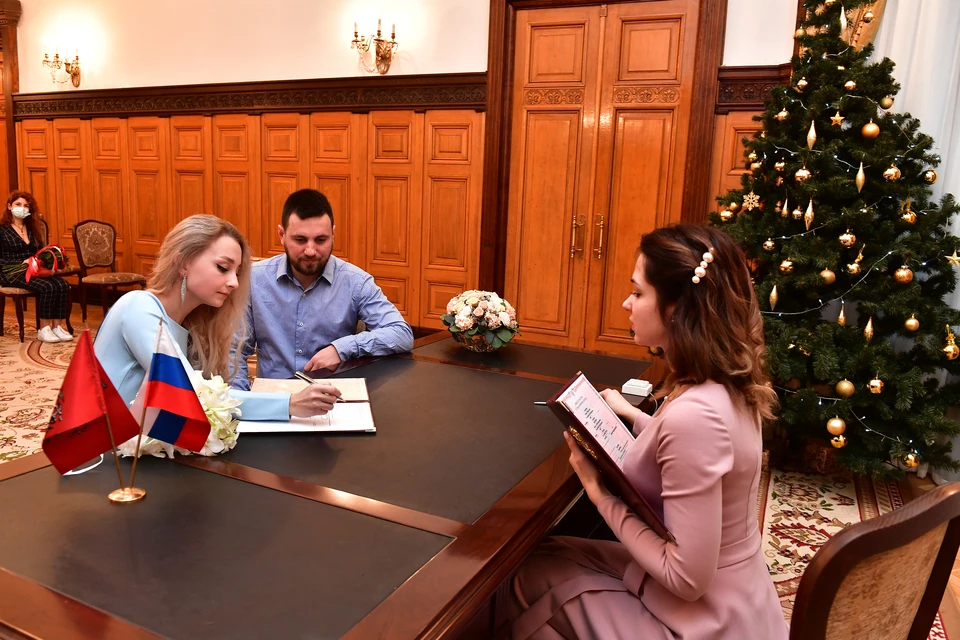 В Ульяновской области в январе 280 пар узаконили свои отношения