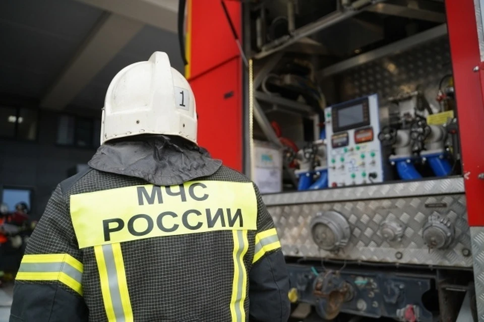 Из горящего общежития в Сыктывкаре эвакуировались 140 человек