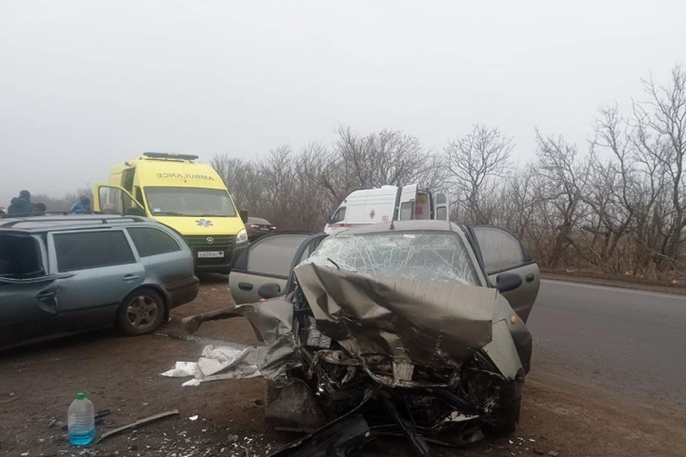 В ДТП под Старобешево погибли два человека, четыре получили травмы. Фото: МВД ДНР