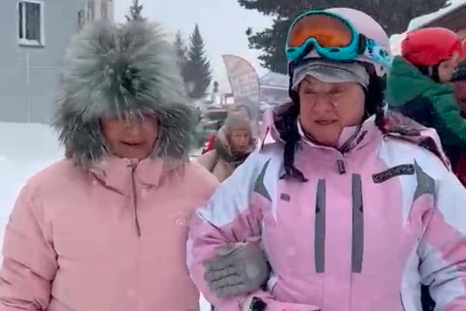 Ирина Винер и Светлана Орлова отдыхают в Шерегеше. Фото: кадр видео.