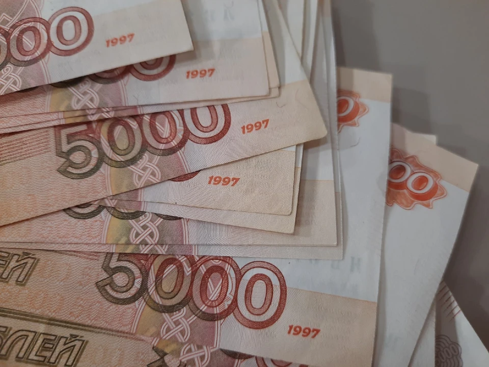 В Радужном пенсионерка перевела мошенникам 1,5 миллиона рублей