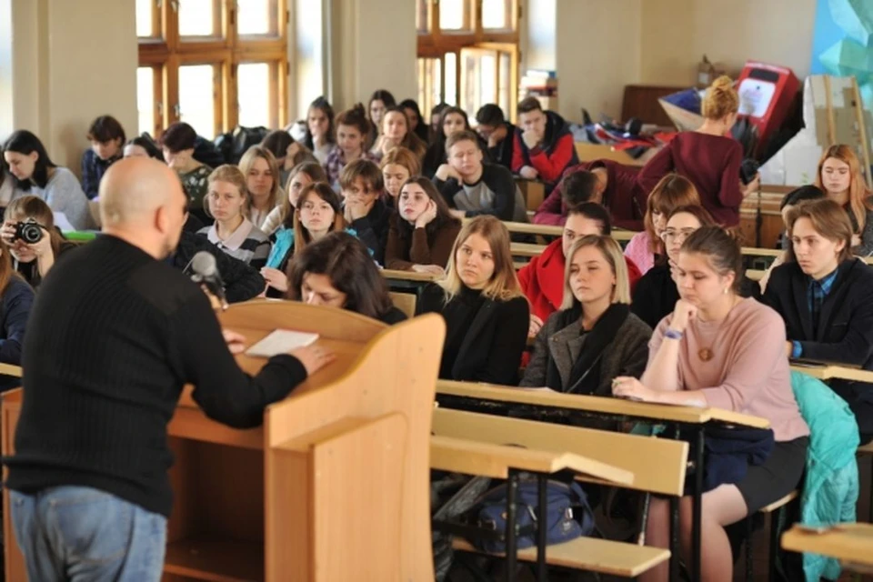 Студентка КемГУ обвинила преподавателя в сексуальных домогательствах