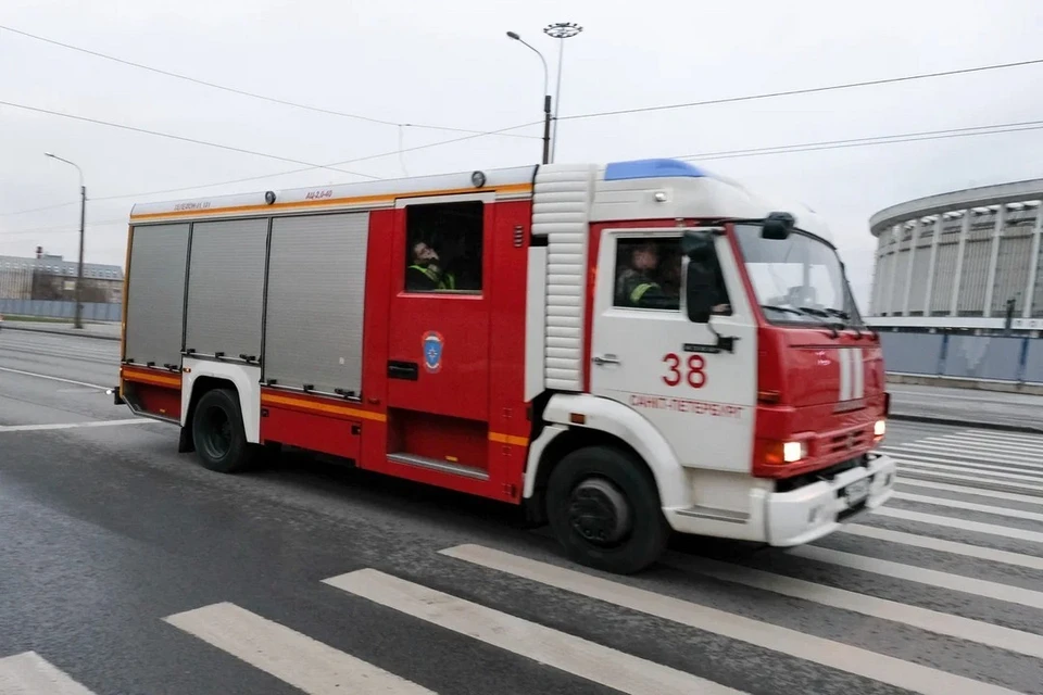 Пожар в Невском районе Петербурга унес жизнь одного человека.