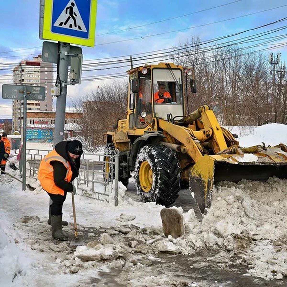 Специалисты и общественники следят за уборкой снега в Самаре - KP.RU