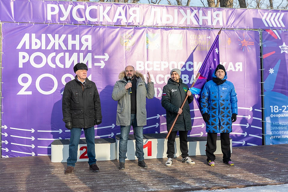 Мероприятие посетили мэр Владивостока Константин Шестаков и председатель думы Владивостока Андрей Брик.
