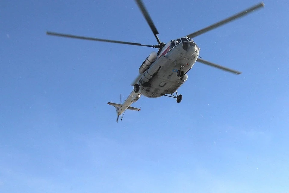 В Карелии со дна Онежского озера подняли черные ящики вертолета Ми-8 Фото: Рамиль Галиев