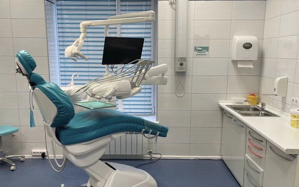 В этом стоматологическом кресле девочка не вышла из наркоза. Фото: прокуратура Тверской области