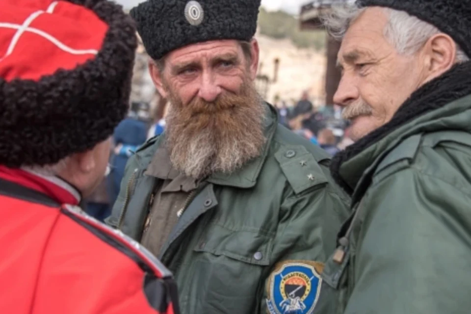 Задача и тех, и других - вовлечь граждан в охрану общественного порядка.