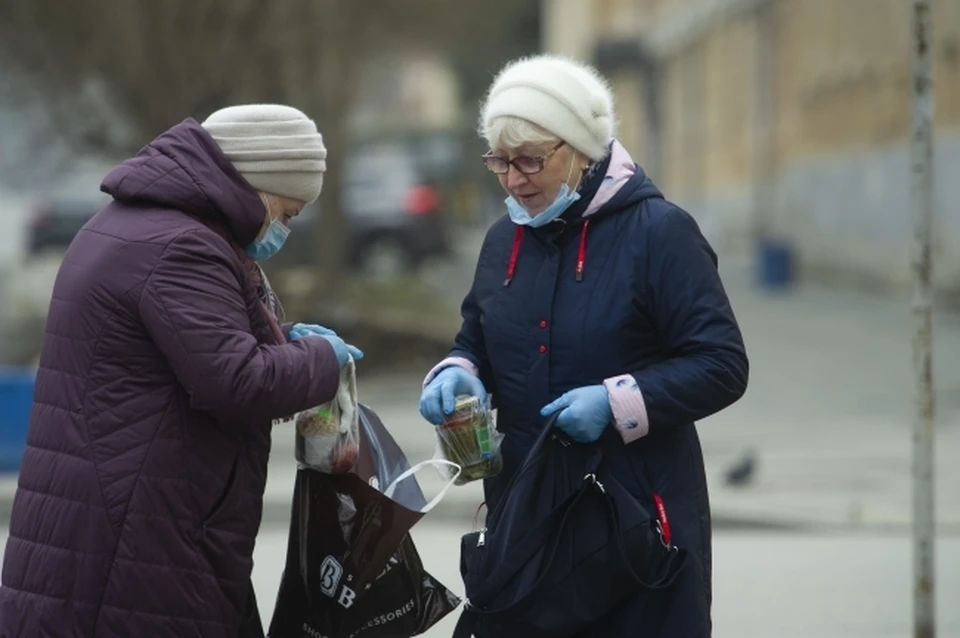Злоумышленница говорила, что родственники заказали бабушкам продуктовые наборы