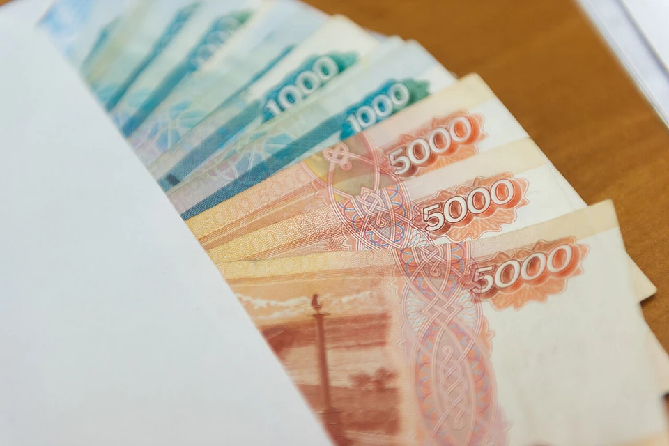 Доцент «Политеха» в Петербурге заявил о краже 1 млн рублей из рабочего стола.