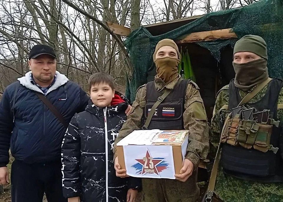 Накануне 23 Февраля скадовская школа 1 и природный парк "Алешковские Пески" собрали гуманитарную помощь для воинов группировки "Днепр". ФОТО: минприроды ХО