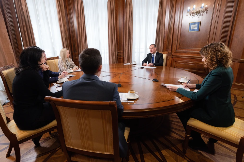 Медведев ждет в 2024 году победы России в СВО. Фото: Екатерина Штукина/ТАСС