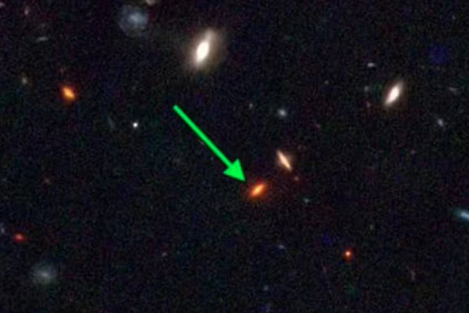 «Невозможная» галактика ZF-UDS-7329, изображение которой передал «Джеймс Уэбб».
