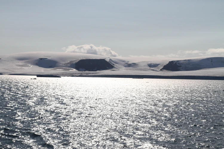 Учёные увидели неожиданный эффект глобального потепления: Острова в Арктике поднимаются вверх