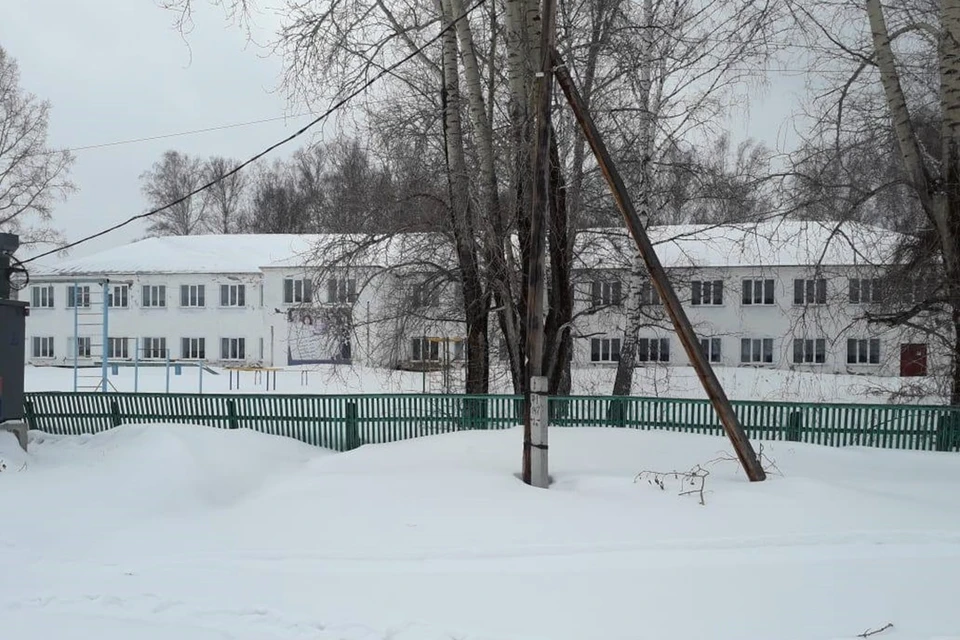Директора школы подозревают в крупном хищении денег. Фото: Прокуратура НСО