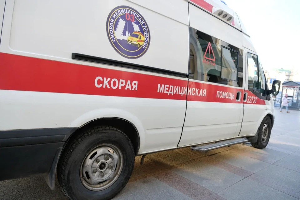 Сразу же на место ДТП приехала скорая.